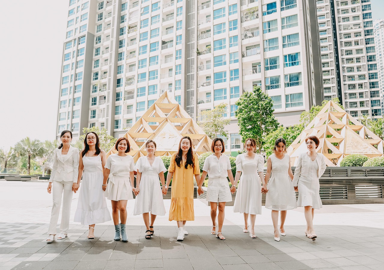 d&eacute;couvrez comment r&eacute;ussir une transition de leadership efficace pour assurer la continuit&eacute; et la croissance de votre organisation.